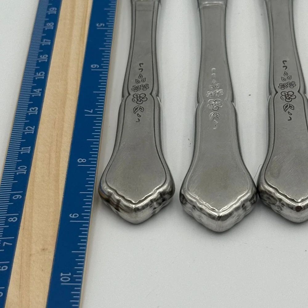 Vintage Stainless Steel Floral Dinner Knives Set of 11 Silverware Flatware 9in